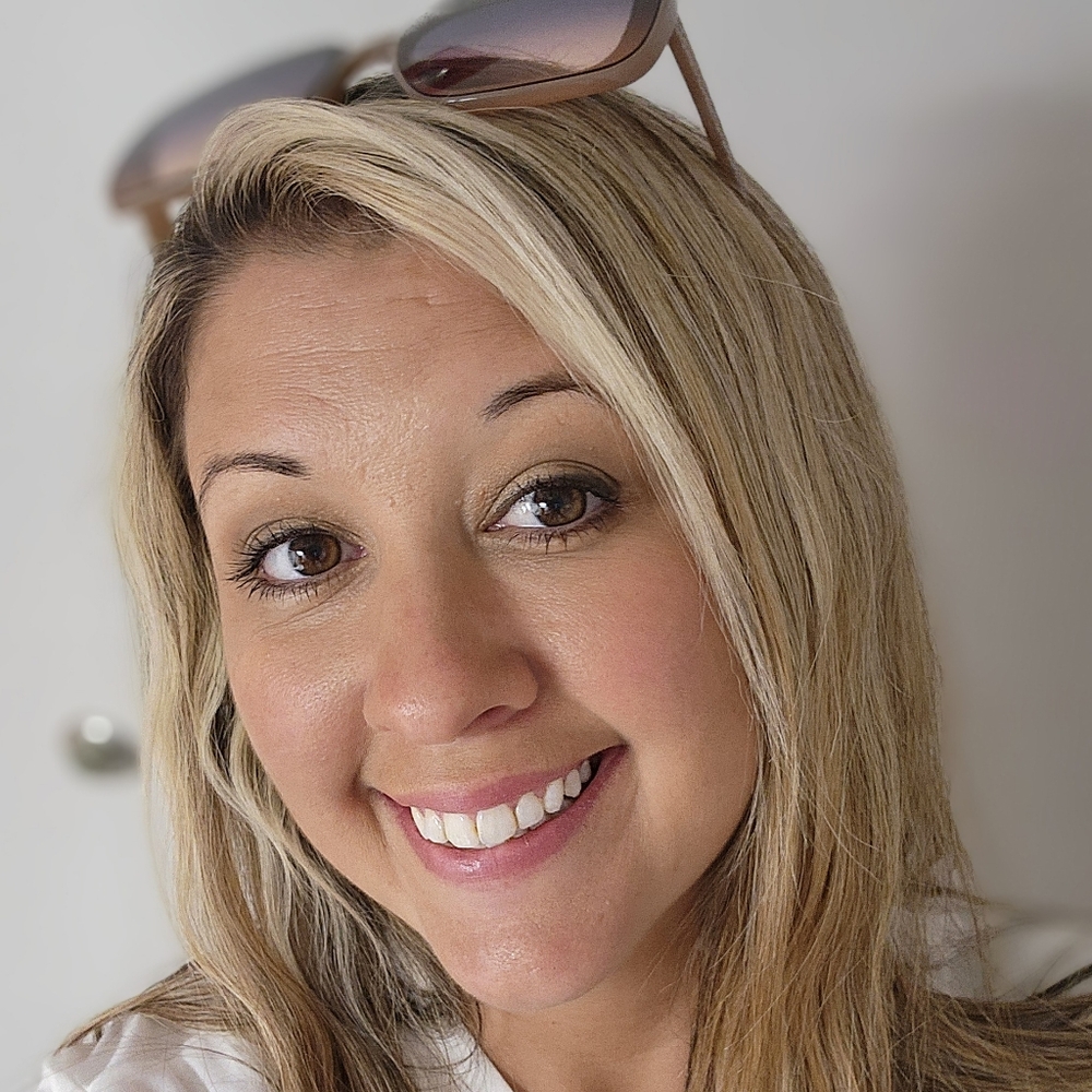 Meet your Posher, Lori